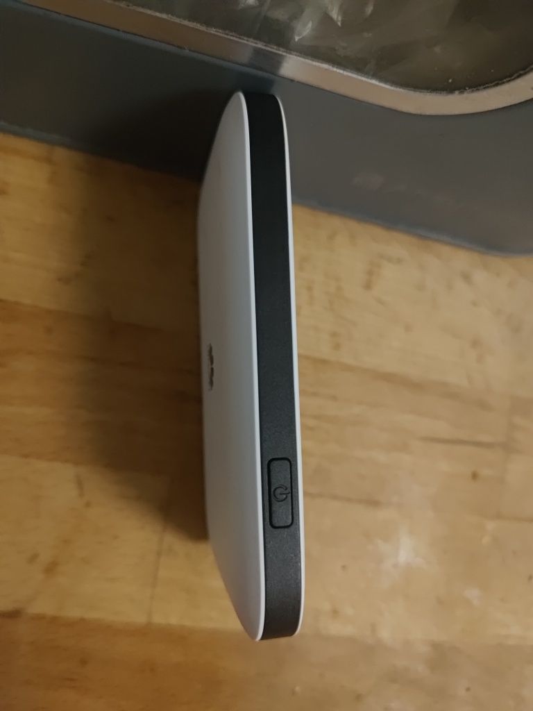 Kompletna obudowa do router modem Huawei E5576 biały. Obudowa, klapka