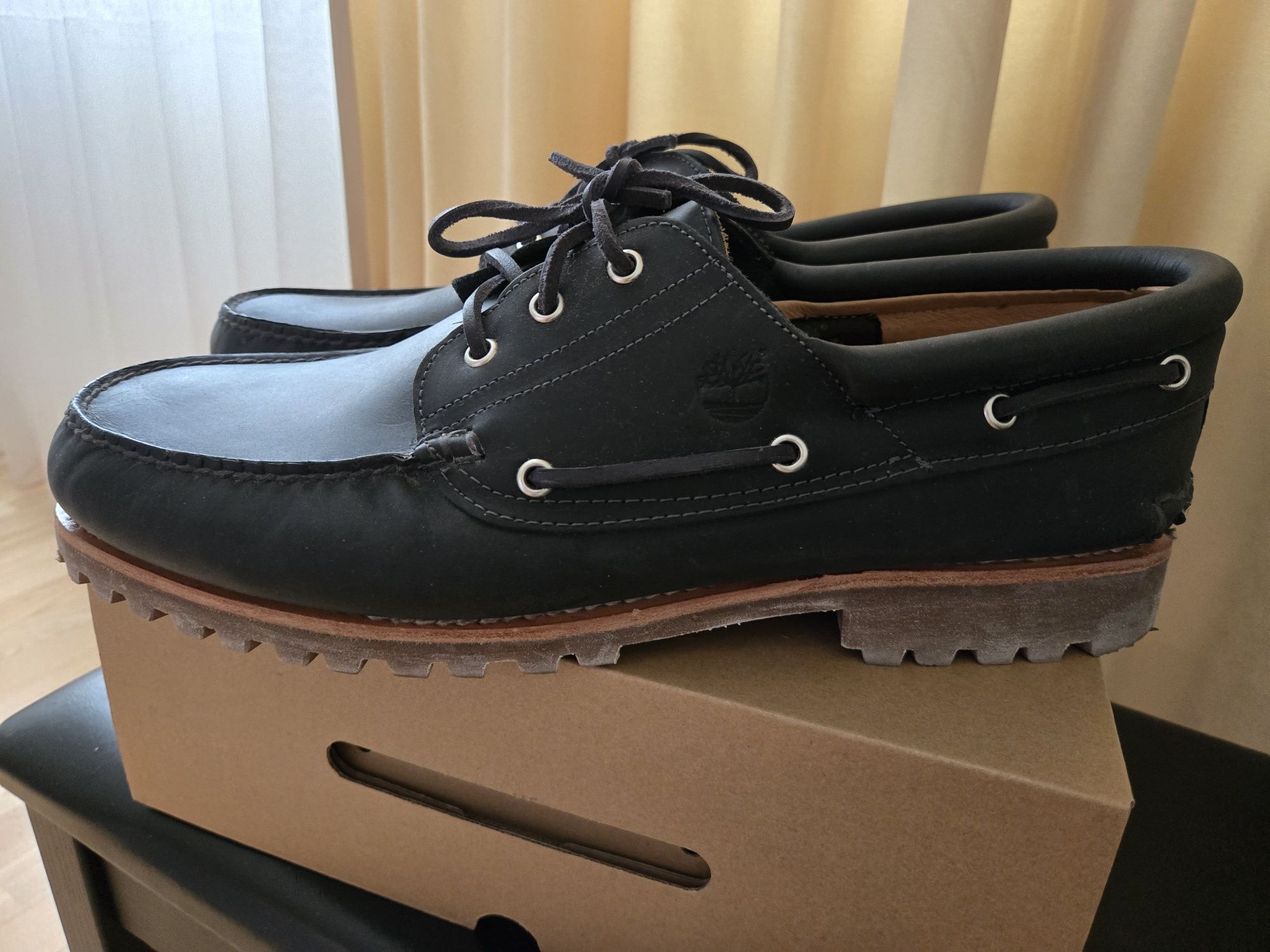 Продам чоловічі топсайдери Timberland 48