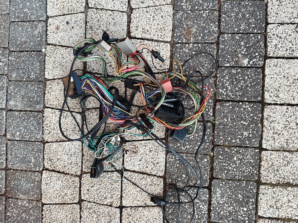 Zestaw głośnomówiący Parrot Mki 9200