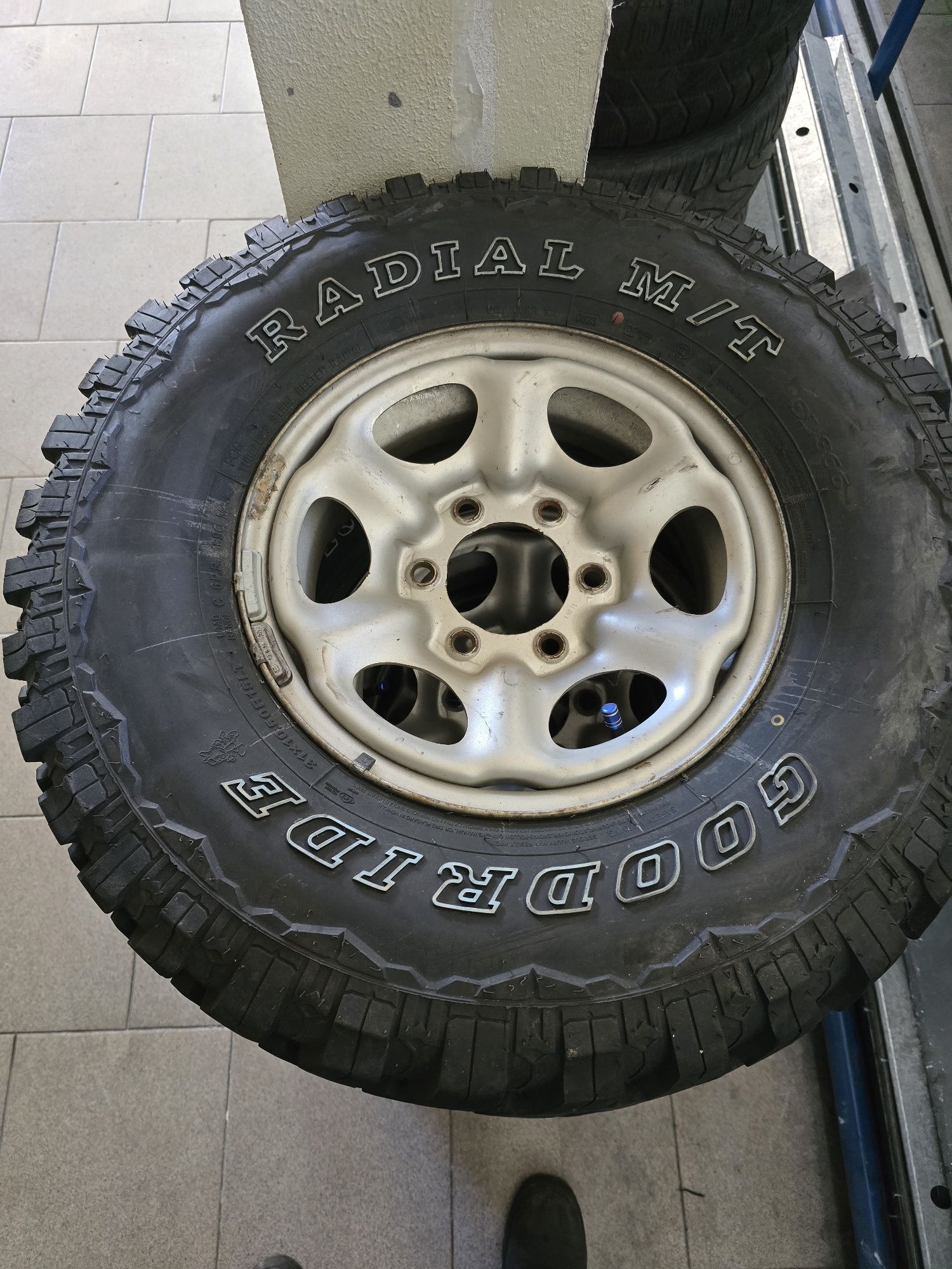 Pneus jipe r15 quase novos