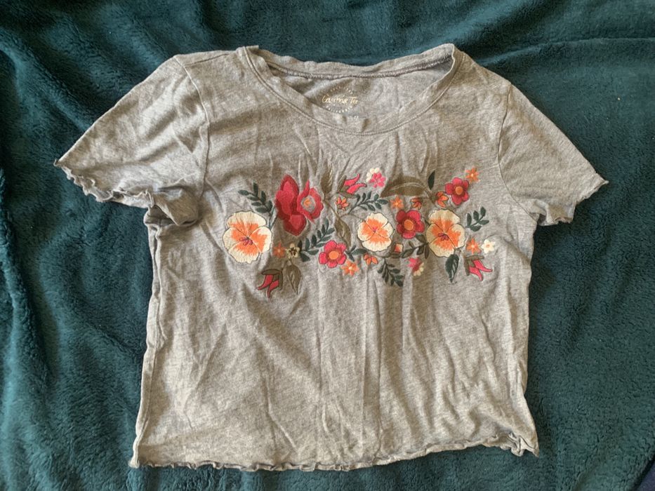 Вышитый набор топ  и синие стрейч джинси  M 200 гр