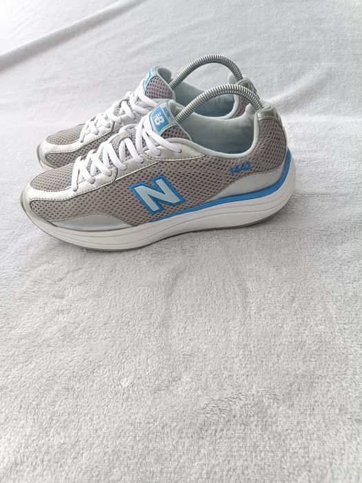 Женские кроссовки New Balance р38