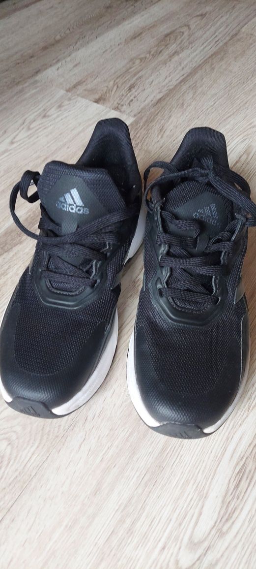 Buty Adidas r.39.5