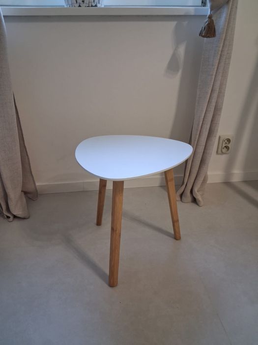 Stolik TAPS ikea 40/40