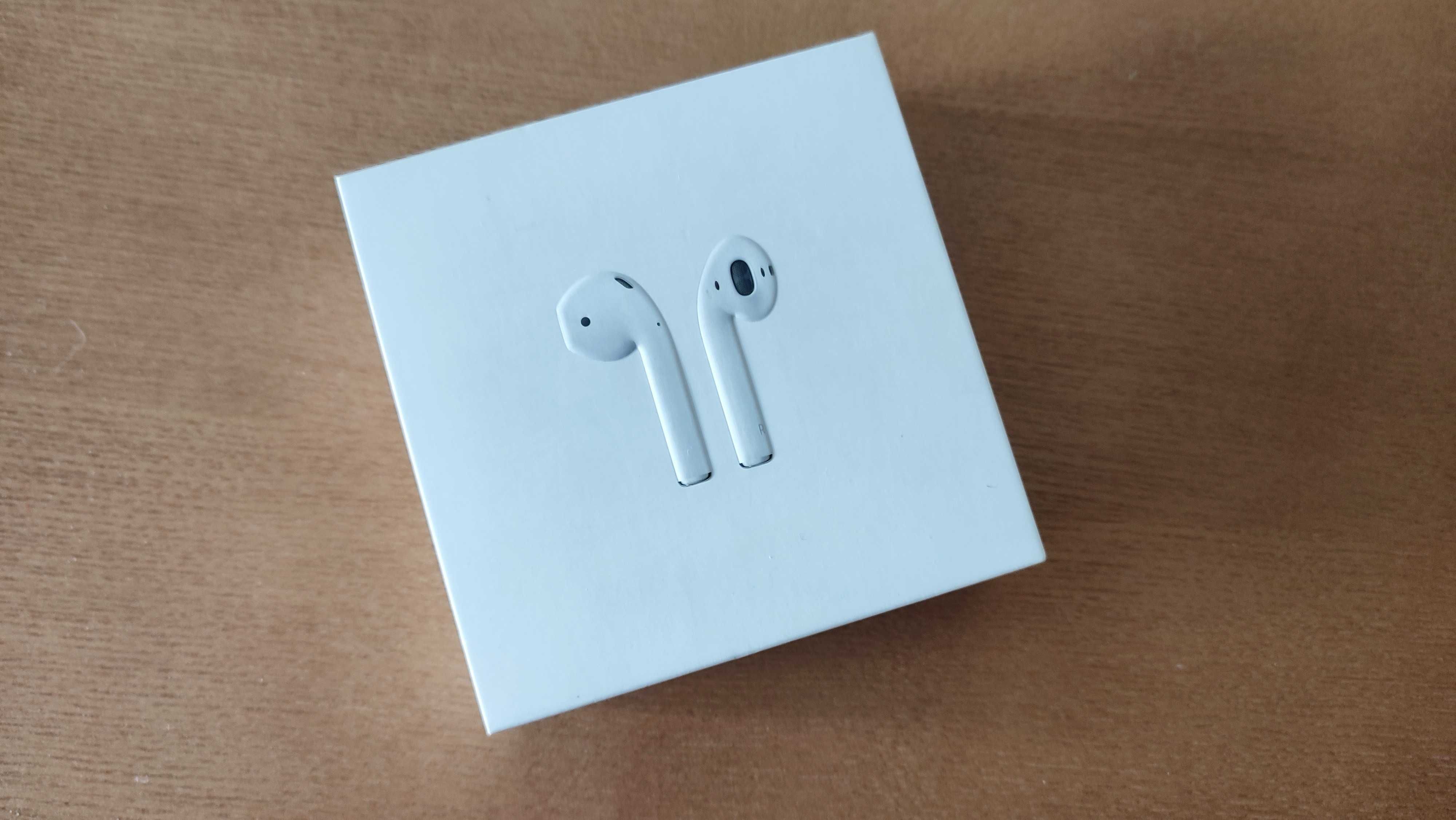Apple Airpods 2019