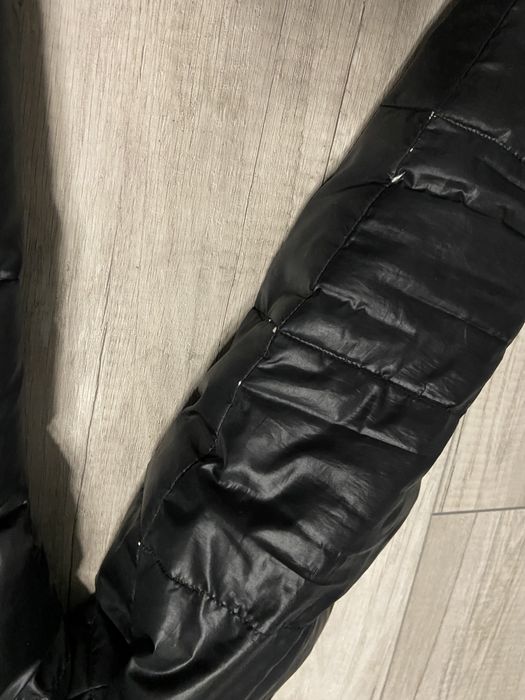 Жіноча куртка adidas