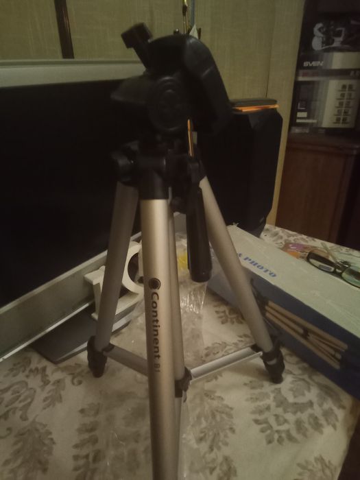 Штативы фирма Continent Tripod B1