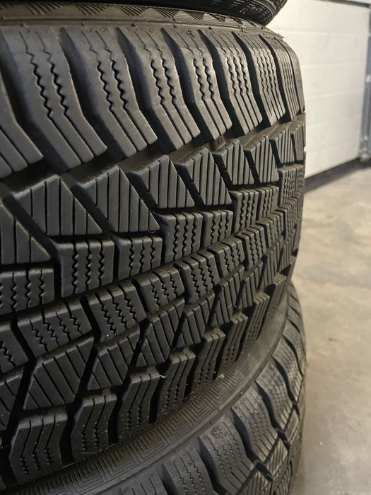 Opony zimowe Continental Gislaved EUROFROST 6 225/40 R18 92 V XL FR
