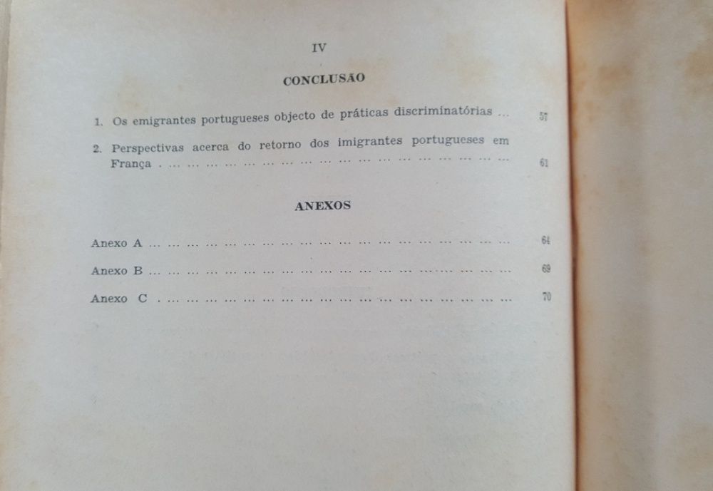 A. Teixeira de Sousa - Os trabalhadores portugueses na região de Paris