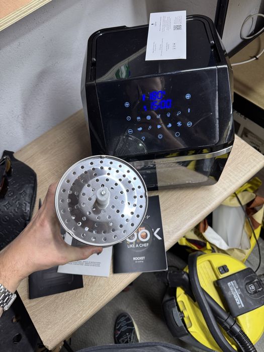 Frytkownicą beztłuszczową Masterpro Rocket 1100