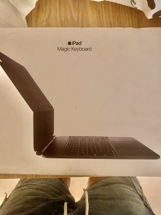 Apple magic keyboard ipad 13” air e pro