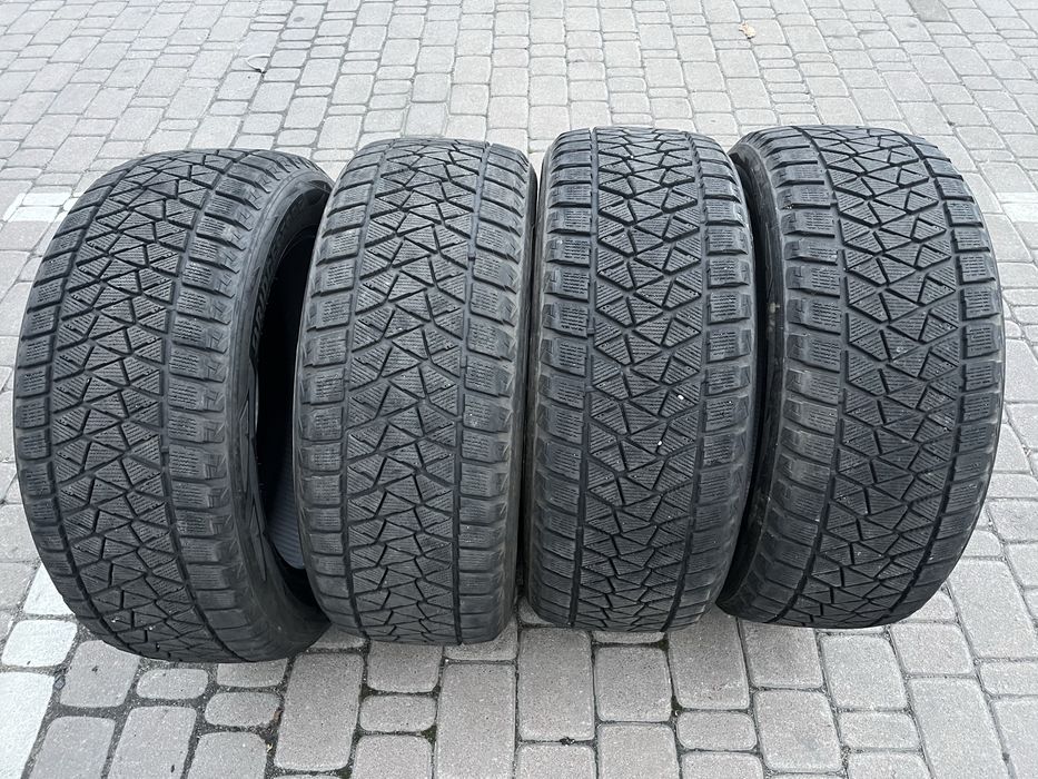 Продам шины б/у Bridgstone blizzak dm-v2