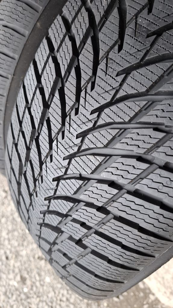 Nokian 235/55 R17 SnowProof 8 mm 2023