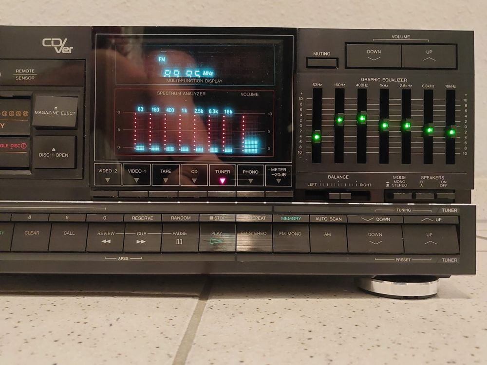 SHARP SA-CD800 Amplituner Compact Disc Multi Play Stereo Receiver 380W