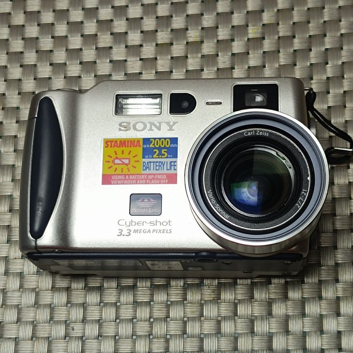 Фотоаппарат цифровой Sony ciber shot s70 Япония