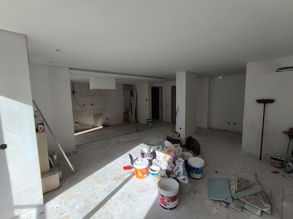 Tratamento de junta tectos falsos e emassamento  e pinturas