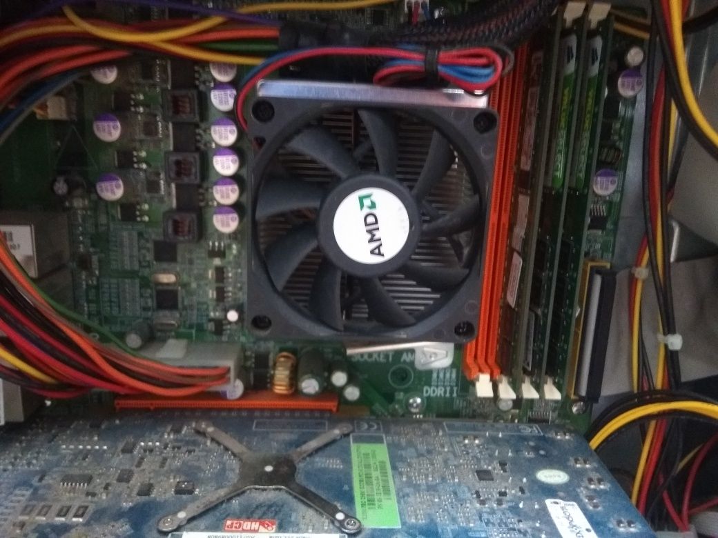 Рабочий офисный ПК / AMD Athlon 64 X2 Dual Core 4200+ 2.21 Ghz