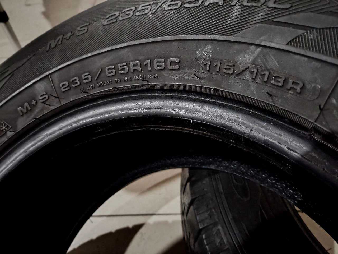 Пара шин 235/65R16C 115/113R  Goodyear Cargo UltraGrip