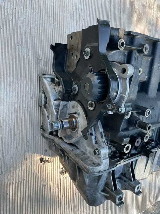 Коленвал  hyundai santa fe 2.2 CRDI, hyundai tucson 2.0  23110-27420