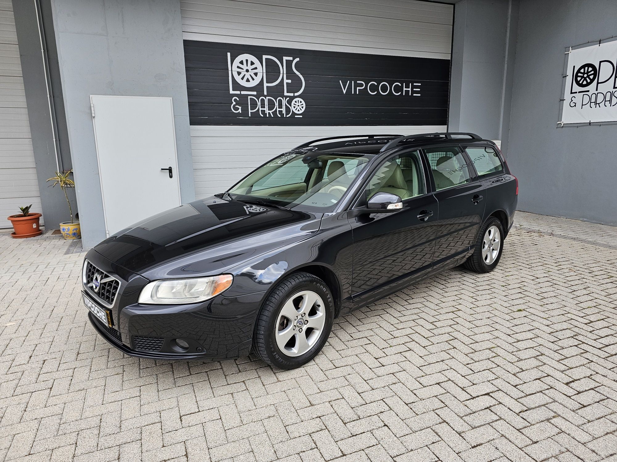 Volvo V70 Momentum 2.0D 136CV- Imaculada