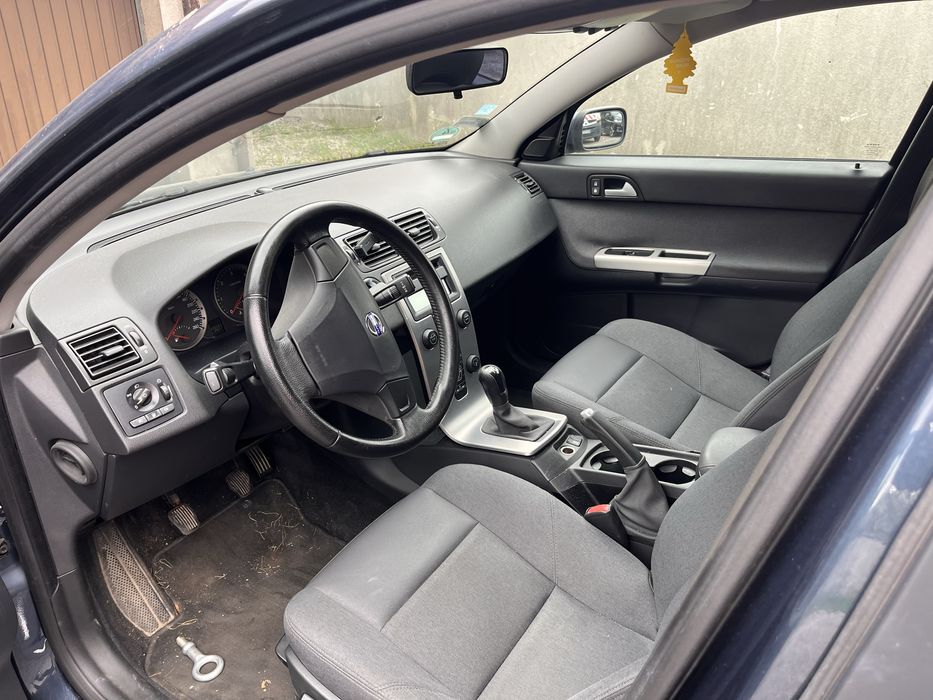 Volvo V50 2.0 136km uszkodzony