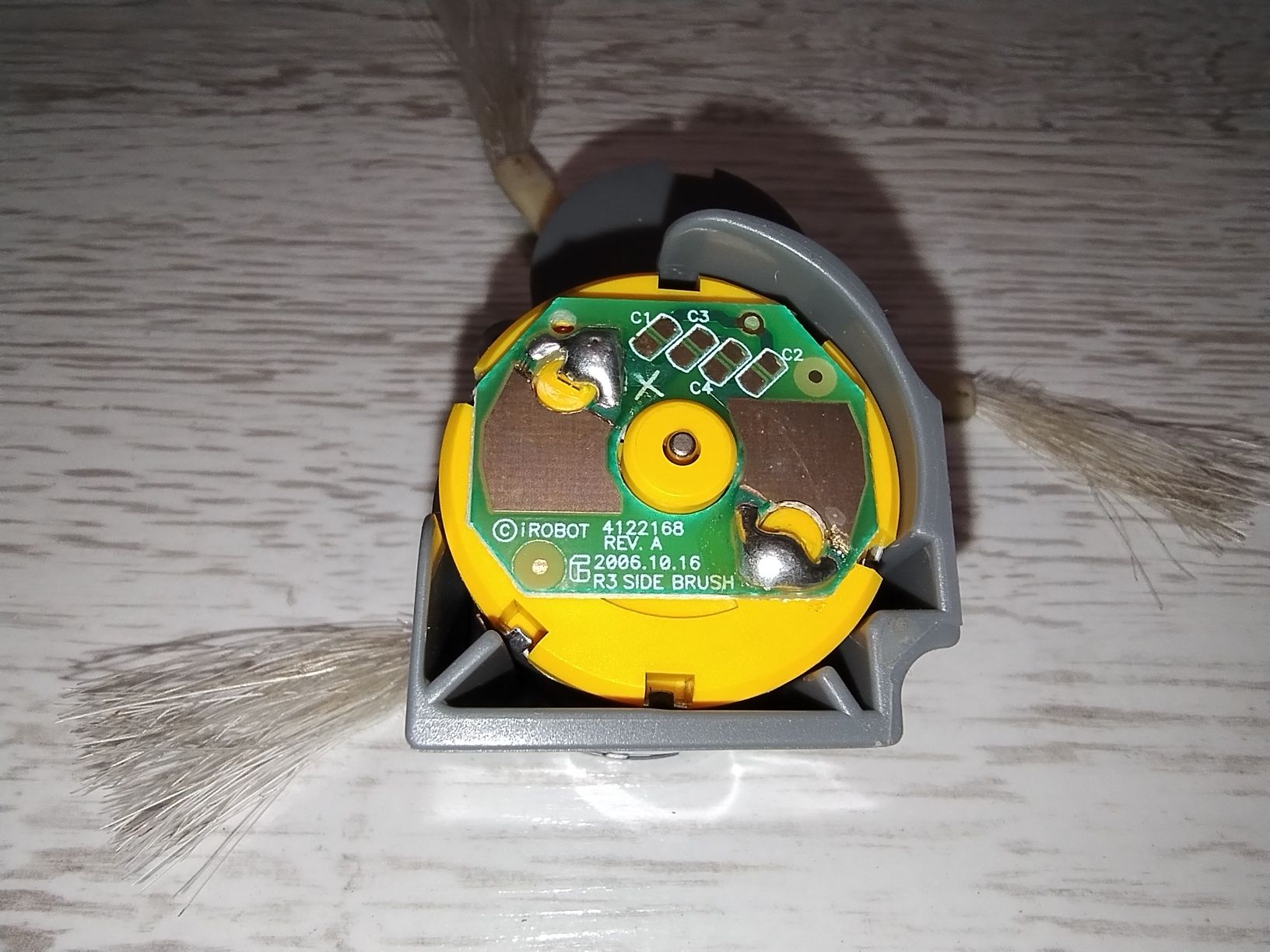 Moduł szczotki bocznej ze szczotką Irobot Roomba 865