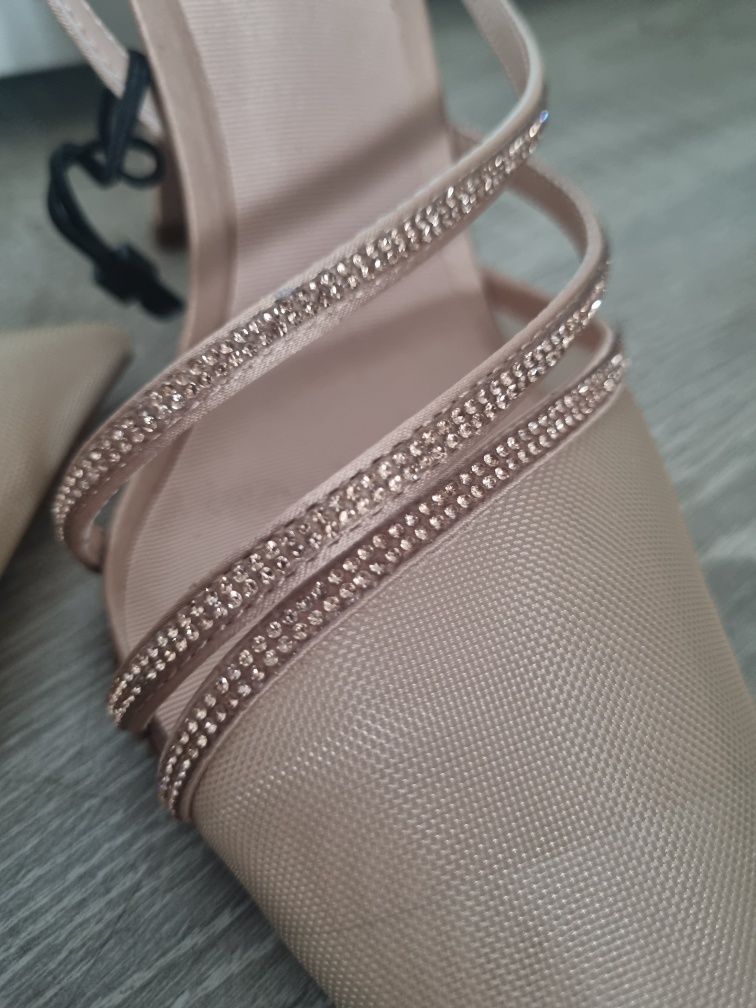 Szpilki krysztalki buty cyrkonie szampański złote r 39