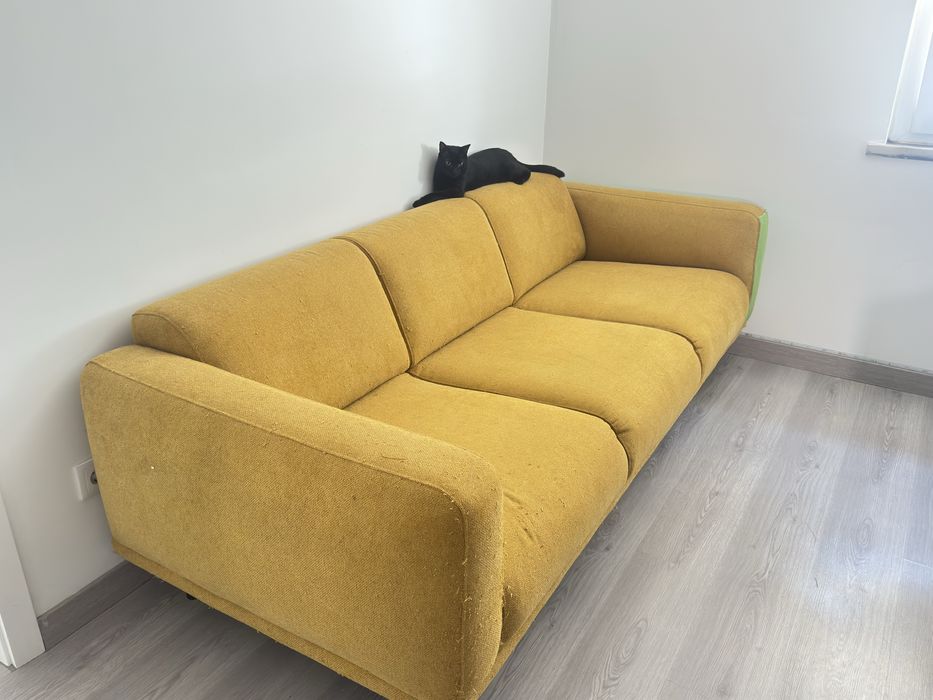 Sofá à venda – Modelo Brixen (Área Store)