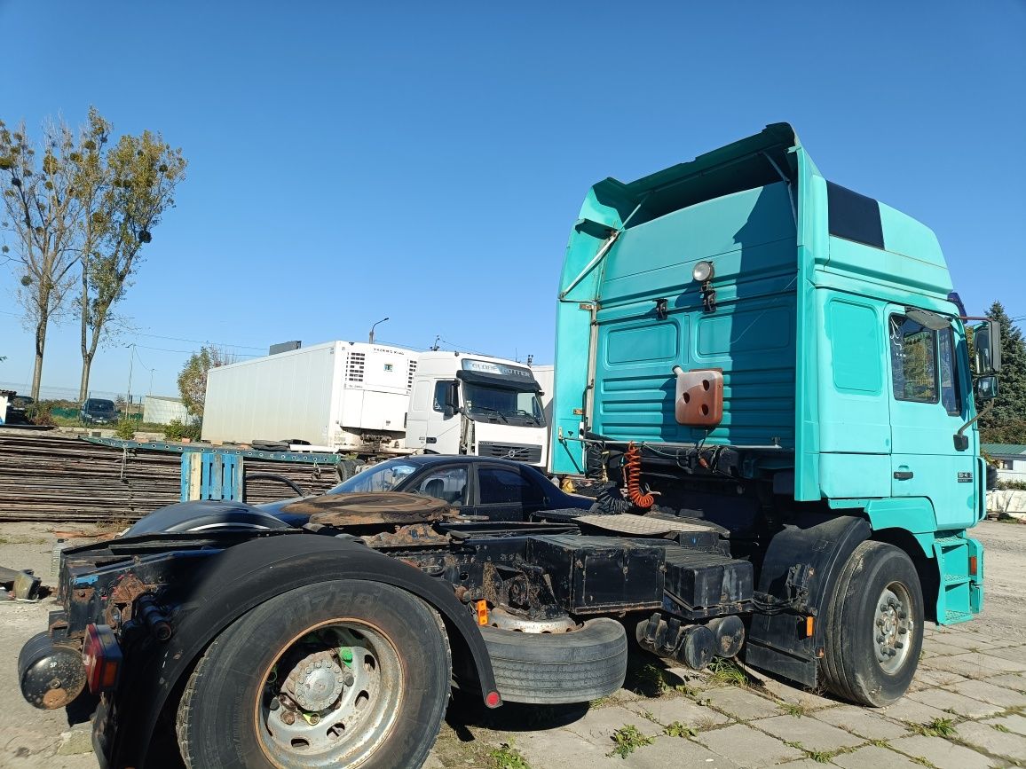 Тягач Ман F 2000