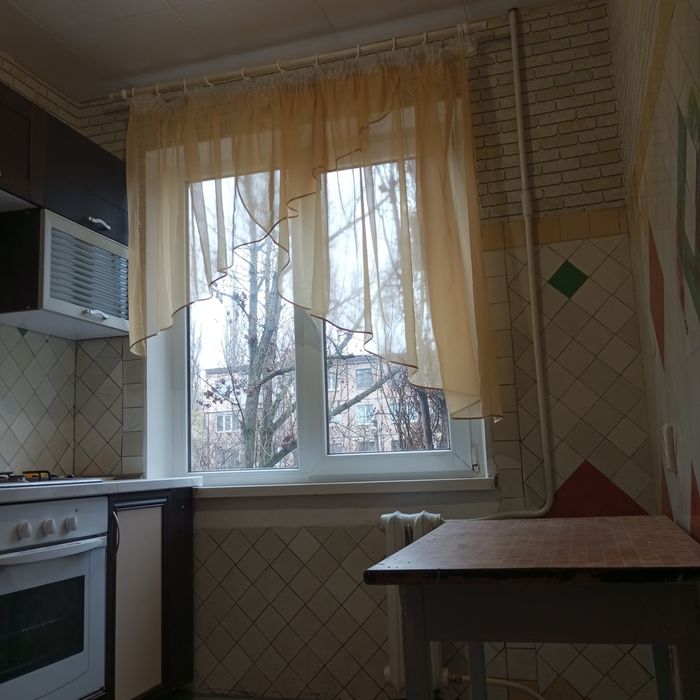 Продам 2 комнатную квартиру на Юбилейной