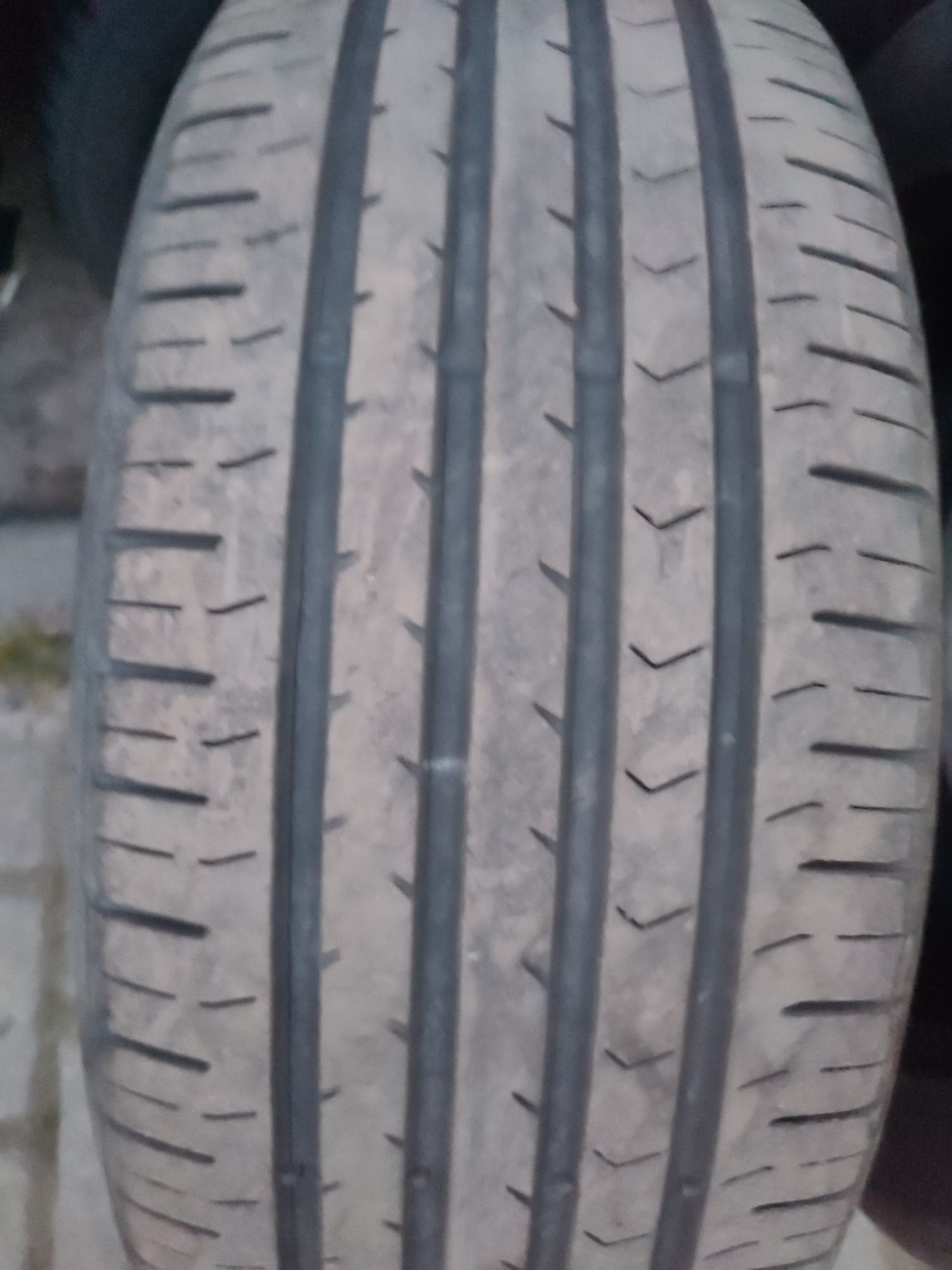 Opony Continental 215/55R17