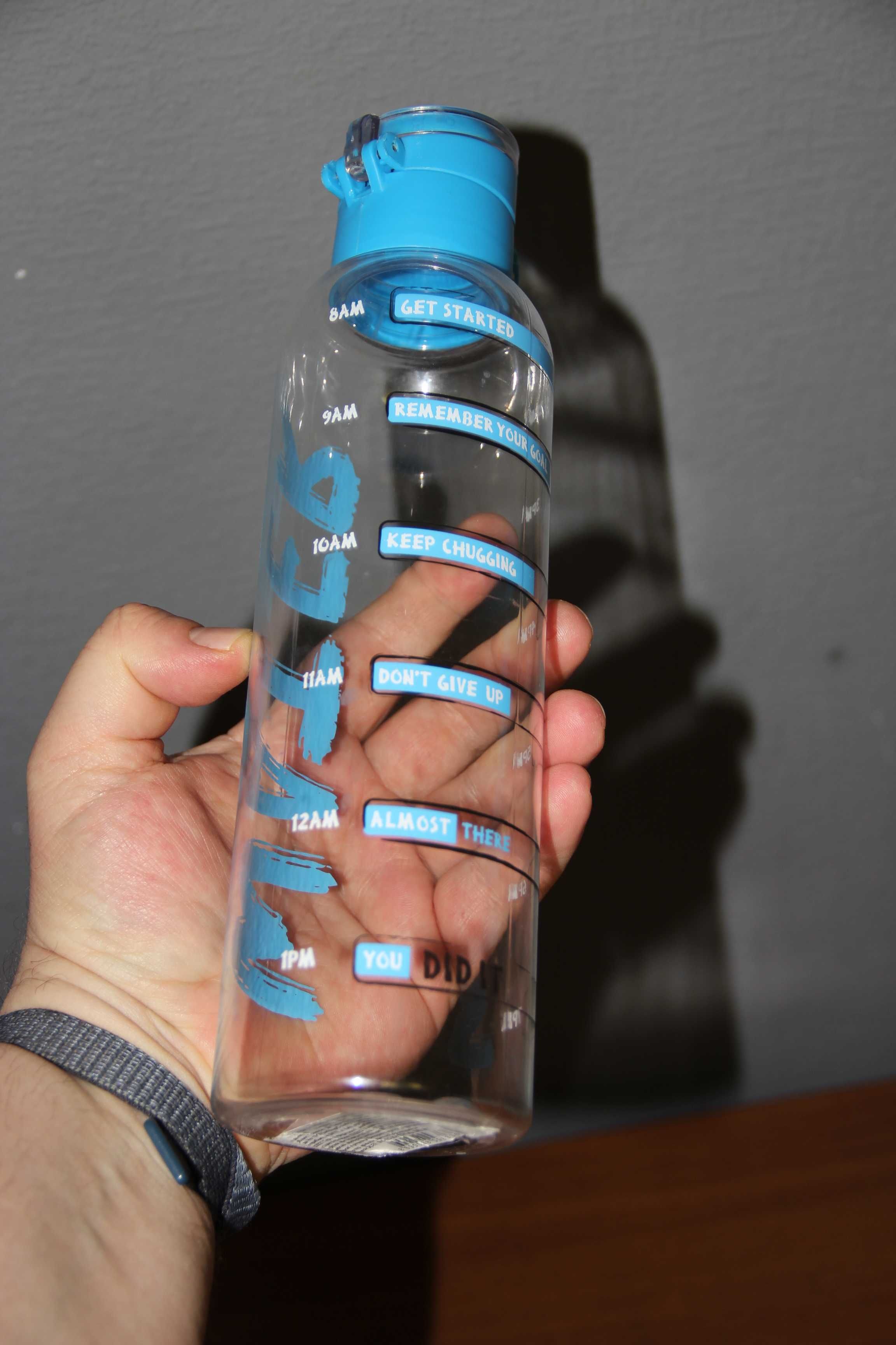 Пляшка для води Herevin Hanger-New Water 0.75 л, біло-синя