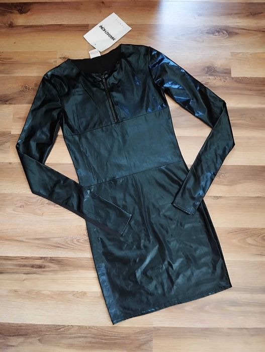 lateksowa sukienka z długim rękawem dopasowana mini goth alternative s