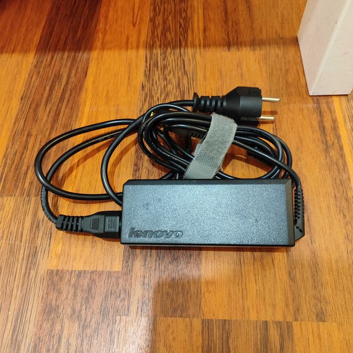 Зарядка зарядное устройство блок питания для ноутбука Lenovo оригинал