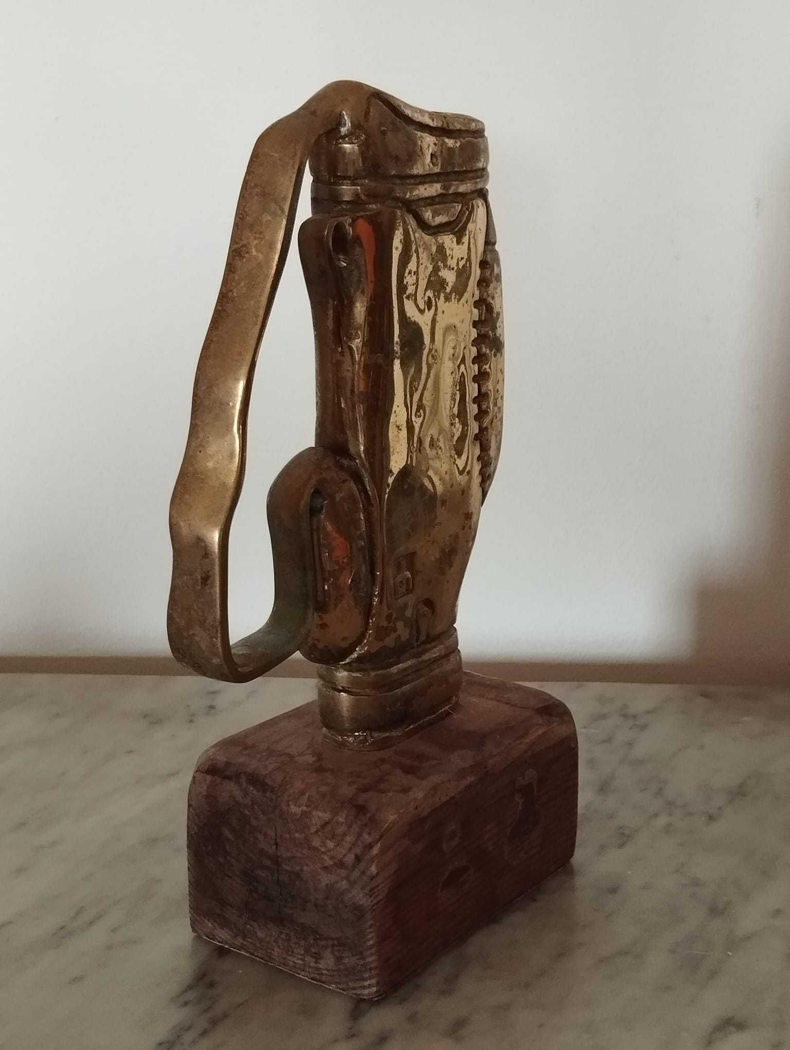 Escultura Bronze Saco Golf - David Marshall