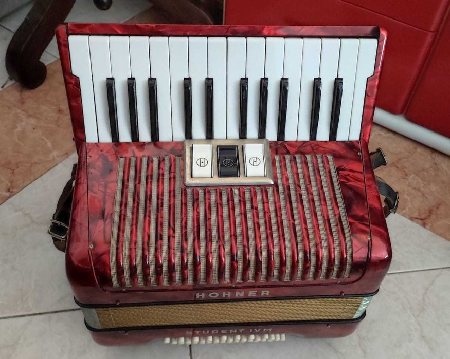 Acordeão Hohner Student à Segunda Voz - Acordeon