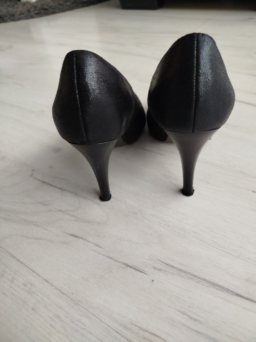 Szpilki czarne rozmiar 37