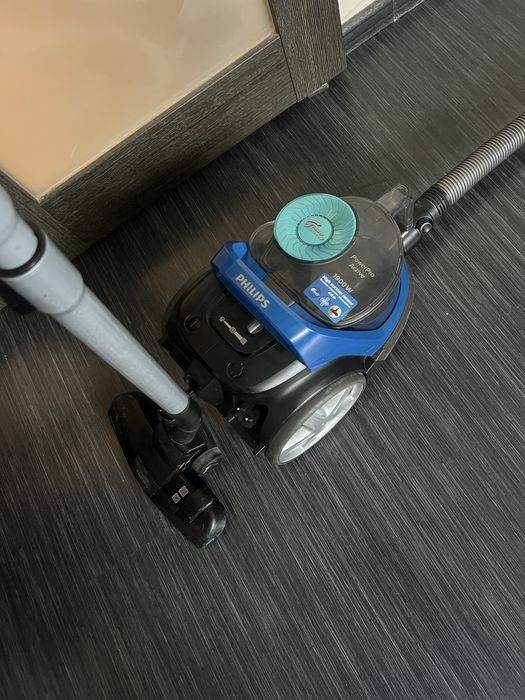 Колбовий Пилосос Philips 1900ват