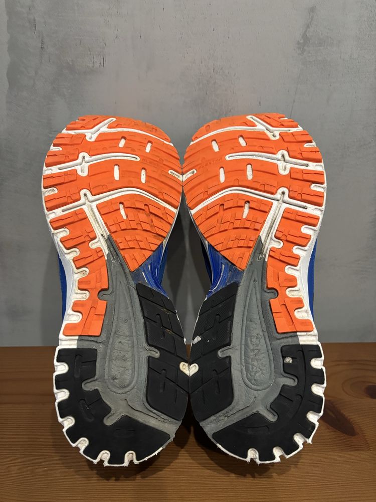 Brooks Adrenaline 18