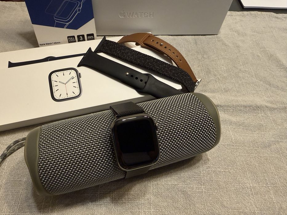 Apple Watch Series 7 cellular Tytan 45 mm
