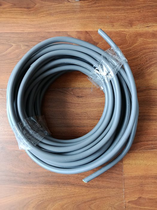 Kabel 5x2.5 milimetra, ±20 m.