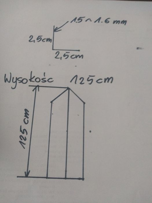Kątownik stalowy równoramienny.