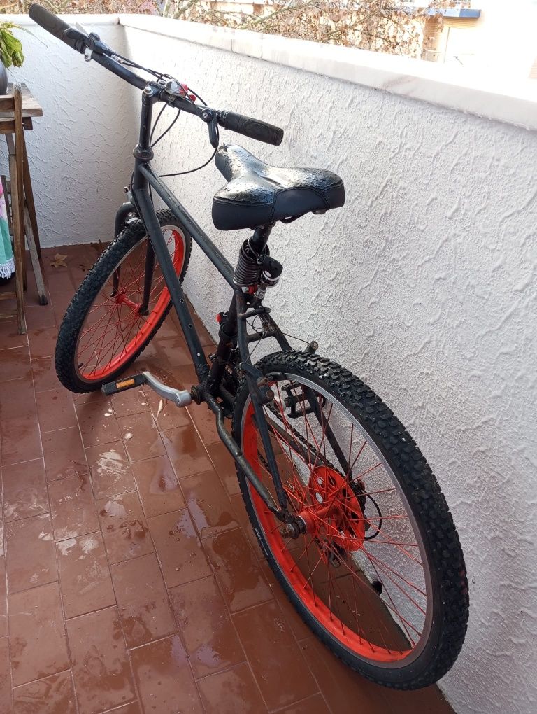 Bicicleta para Restaurante ou Peças levantamento no Seixal