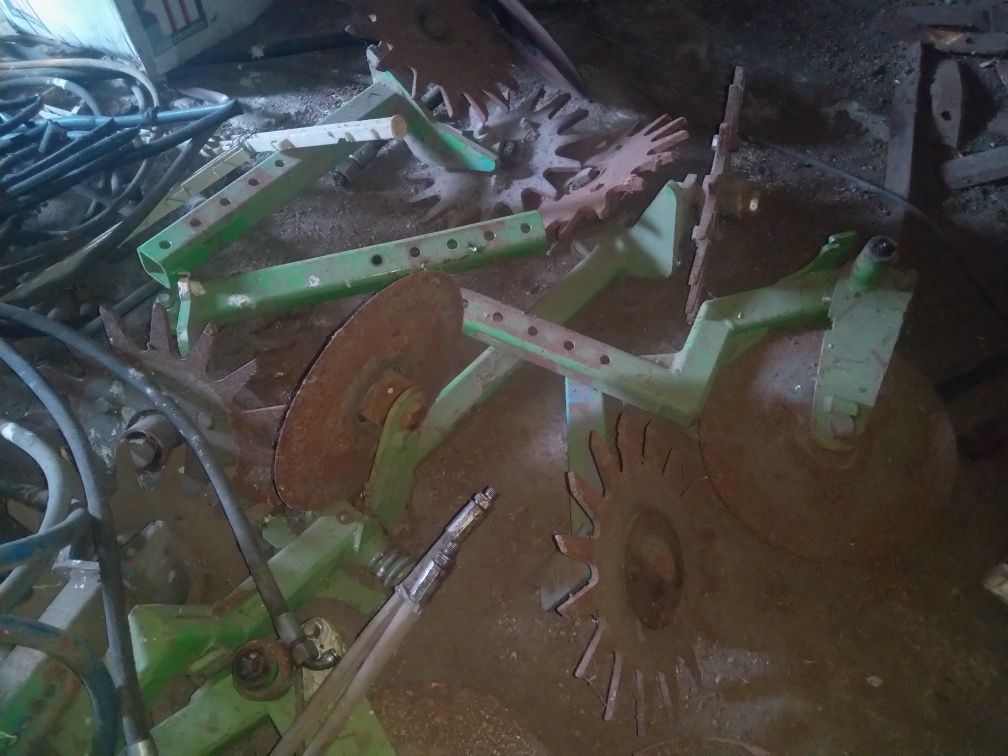 Strip till Duro france, Monosem NG plus 4 siew pasowy