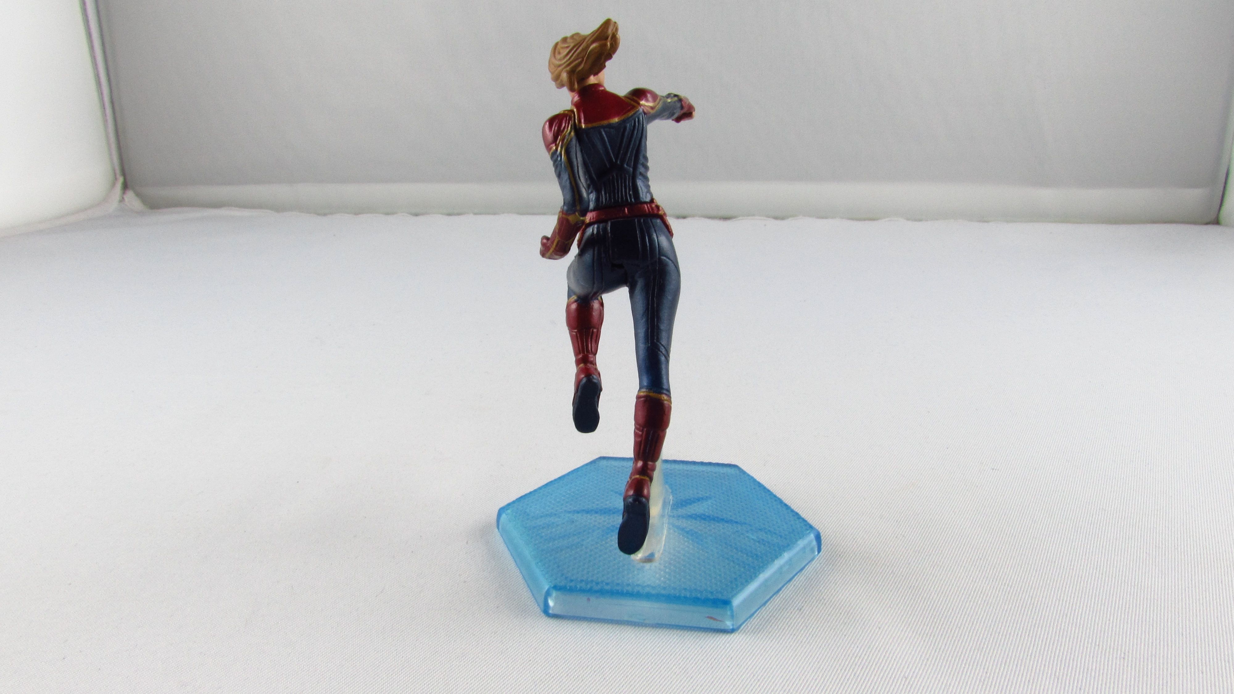 DISNEY - Marvel - Avengers - Figurka Captain Marvel Kapitan Marvel