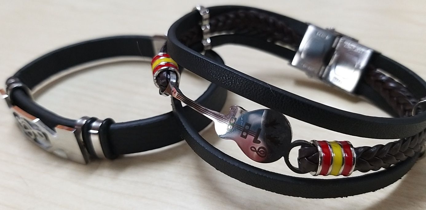 Pulseiras para músicos.