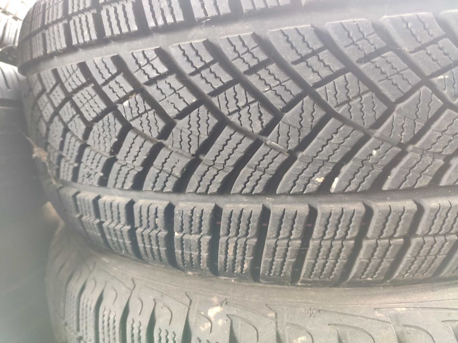 2 opony zimowe 255/55 R19 111 H Goodyear UltraGrip Performance Gen-1