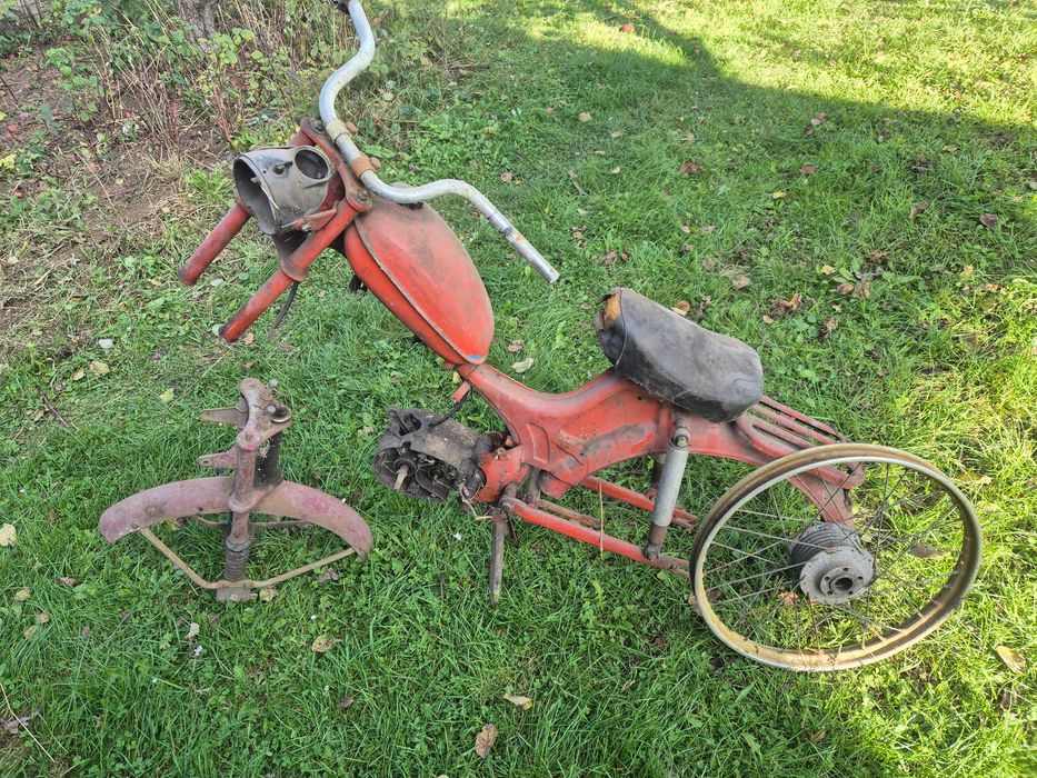 Romet komar pozostałości rama plus części