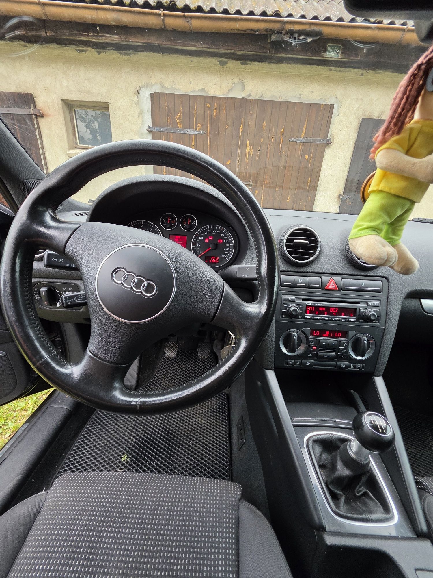 Audi A3 8P 1.6 Benzyna | 102 KM | 2004 | BOSE | TEMPOMAT | KUBEŁKI |