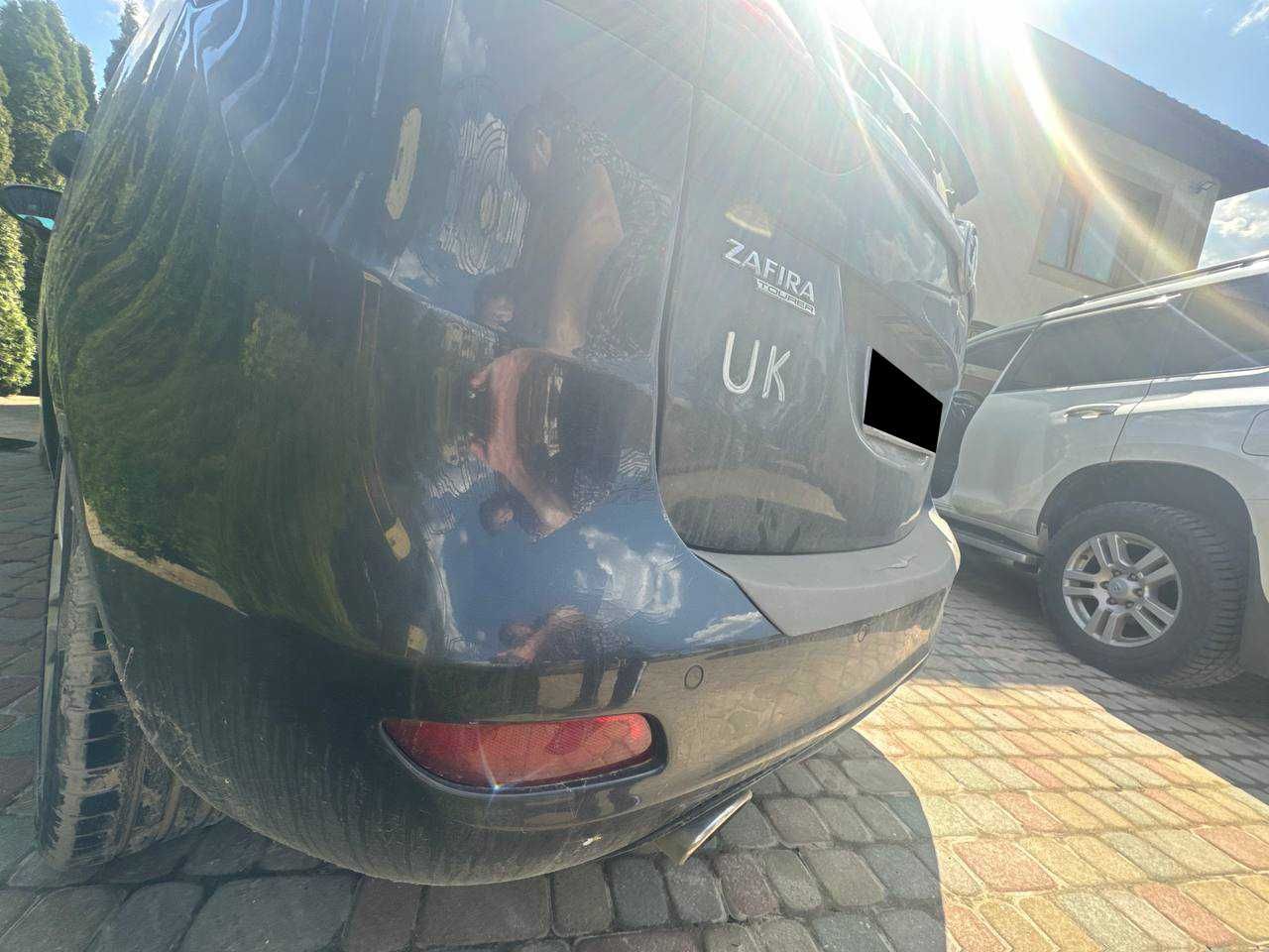 Задній Бампер в зборі до Opel Zafira C 2012-2016